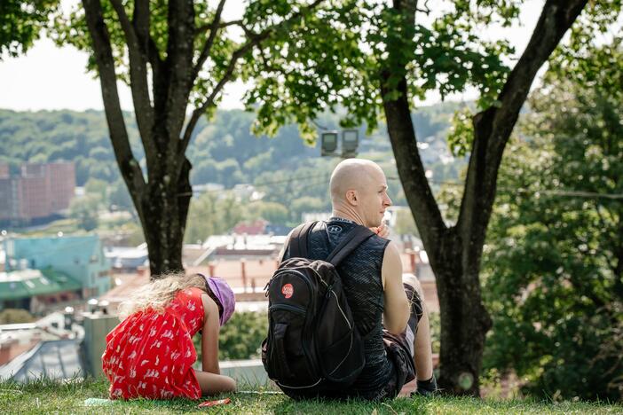 Kauniečius į Pelėdų kalną subūrė tradicinis „Meno piknikas“