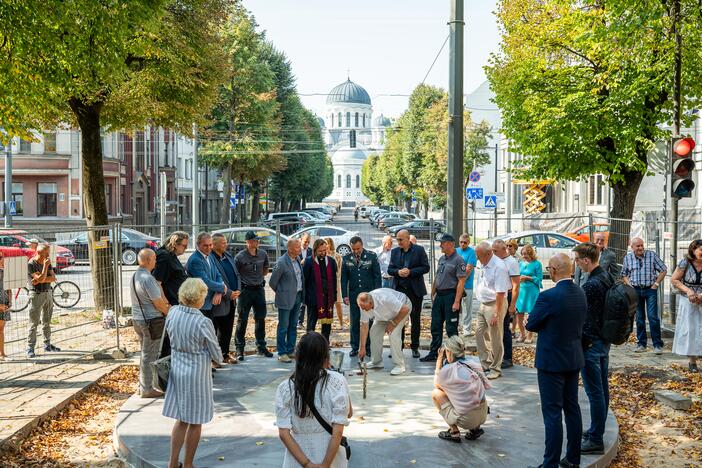 Policijos obelisko kapsulės įkasimo ceremonija