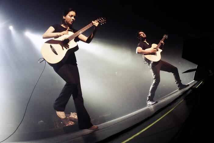 Vilniuje koncertuos akustinės gitaros virtuozai „Rodrigo y Gabriela“