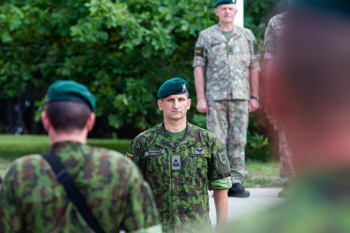 Sausumos pajėgų vado pareigų perdavimo ceremonija