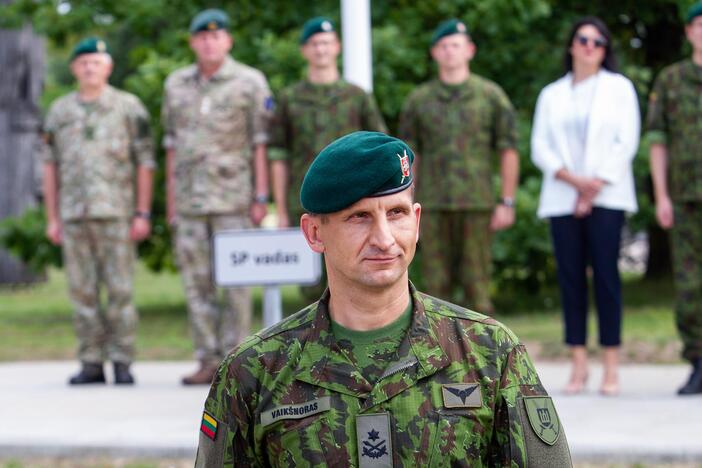 Sausumos pajėgų vado pareigų perdavimo ceremonija