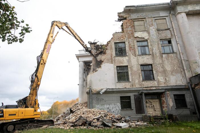 Griaunami sostinės Profsąjungų rūmai