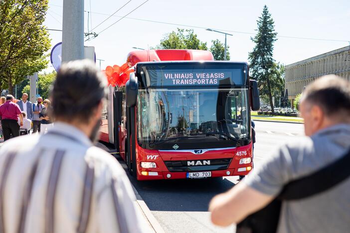 Pristatyti nauji Vilniaus autobusai