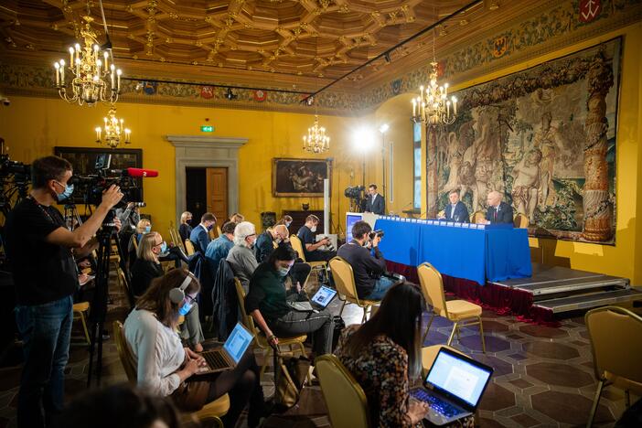 Partijų spaudos konferencijos