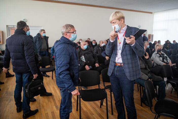 Vilniuje viešojo transporto darbuotojai ketina nakvoti prie direktoriaus durų