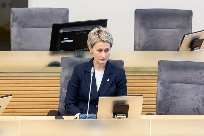 Seimas susirinko į neeilinę sesiją