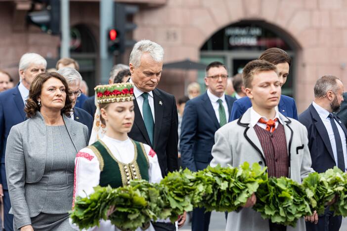 Okupacijos, genocido ir sovietmečio represijų aukų pagerbimo ceremonija