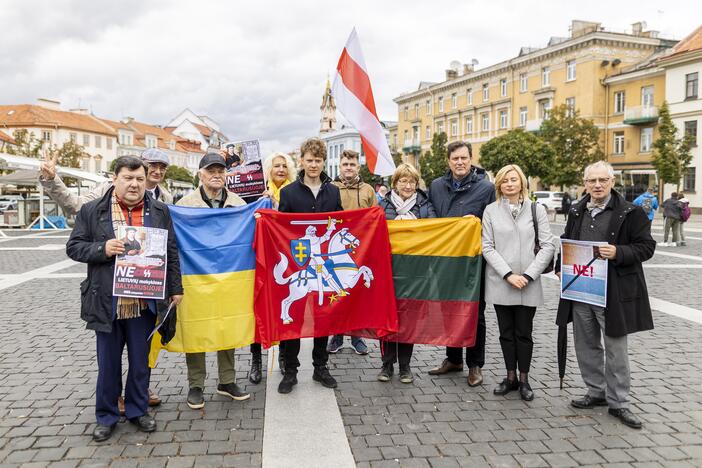 Protesto akcija prieš nacionalinių mokyklų uždarymą Baltarusijoje