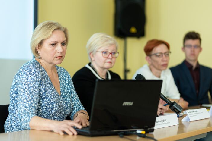 Spaudos konferencija apie gyventojų požiūrį į pabėgėlius iš Ukrainos