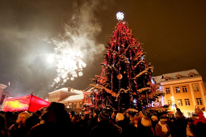 Naujuosius pasitiksime žnaibant maloniam šaltukui