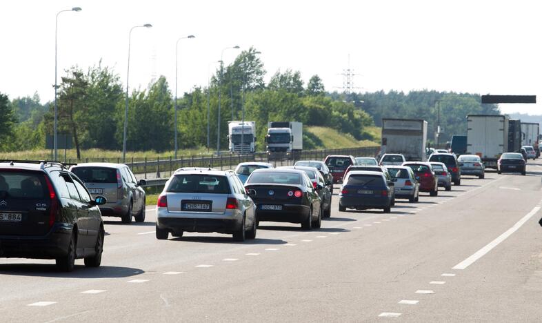 Sudaužytam naujam automobiliui po remonto bus privaloma techninė apžiūra