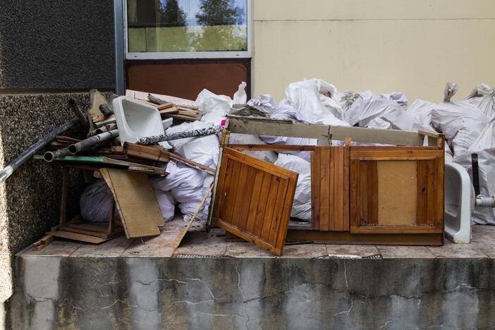 Savivaldybė gaudys ir griežčiau baus šiukšlintojus