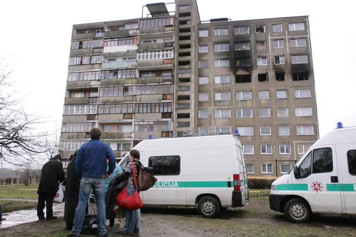 Žirmūnų daugiabučio padegėją padėjo išaiškinti vaizdo kameros