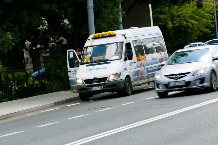 Vilniaus savivaldybė sieks į viešojo transporto tinklą įtraukti privačius vežėjus