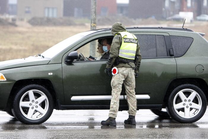 Klaipėdos policijos pareigūnai dirba postuose