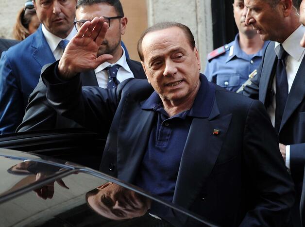 Italijos apeliacinis teismas išteisino S. Berlusconi sekso byloje