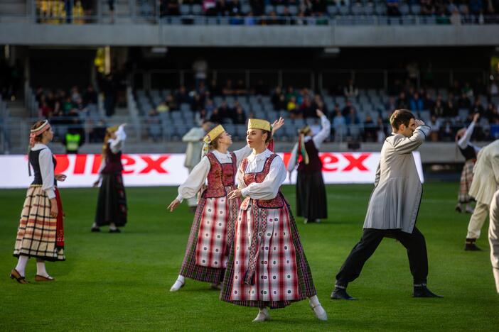  Pasaulio futbolo legendų rungtynės su legendiniais Lietuvos futbolininkais