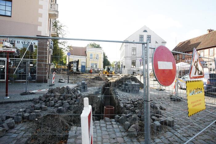 Darbai: Sukilėlių gatvėje ribojamas transporto eismas dėl kelio atnaujinimo.