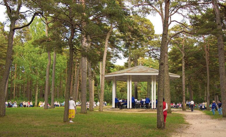 Tradicija: Birutės parko rotondoje klausytojus džiugins pamėgti Palangos orkestro pasirodymai.