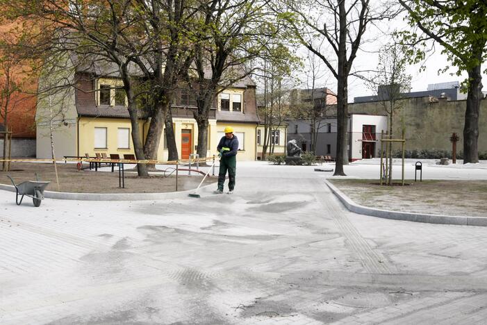 Pokyčiai: atnaujintas tremtinių skveras bus gerokai šviesesnis nei iki šiol.