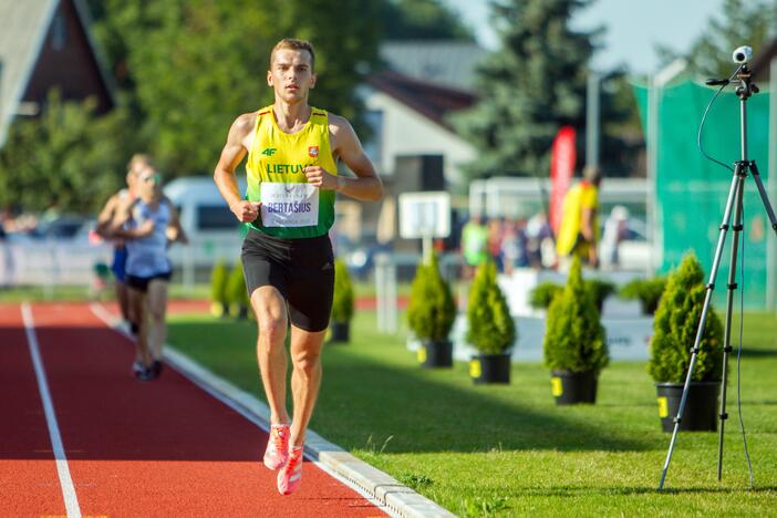 Startai: šiemet S.Bertašius pagerino 1 500 m ir 1 mylios bėgimo Lietuvos rekordus.