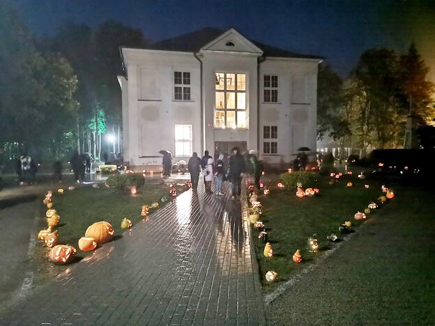 Tradicijos: Švėkšna visoje šalyje jau dešimtmetį garsėja Moliūgų švente. Niekam iki šiol nepavyko nukonkuruoti šio renginio.