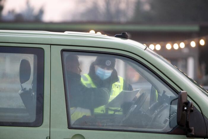 Postai: pastaruoju metu policininkai daug dėmesio skiria įvažiuojantiesiems į savivaldybes tikrinti.