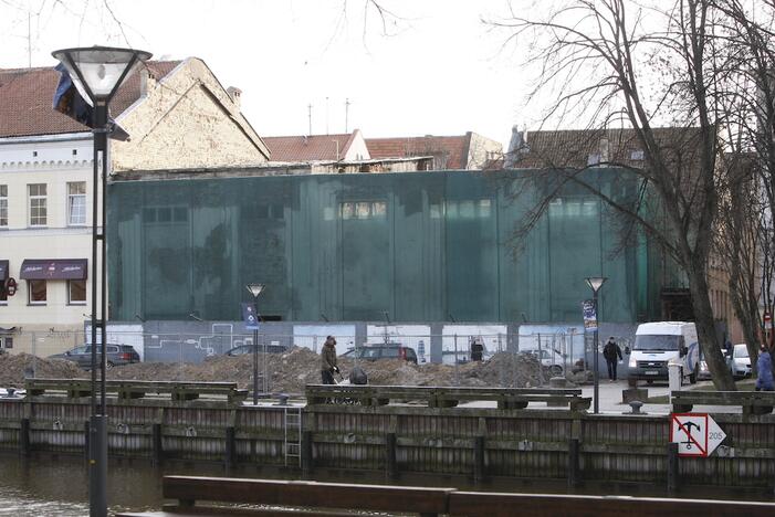 Laukia: ar bus pradėti buvusio kino teatro "Baltija" atnaujinimo darbai, paaiškės po dviejų savaičių.