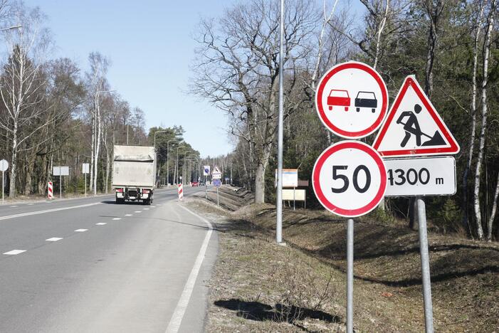 Ribos: nuo šiol Girulių plentu bus galima dumti 70 km/val. greičiu.