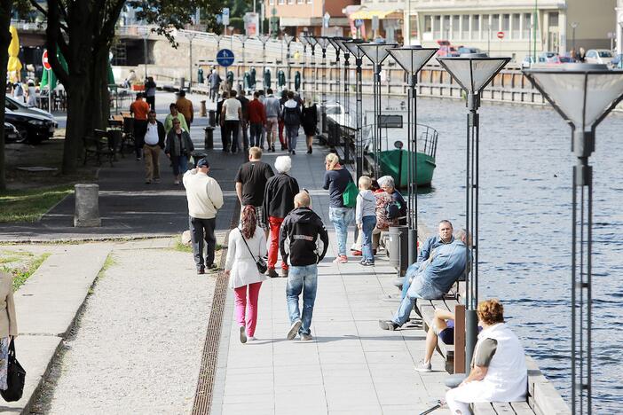 Laukimas: ribojimai nesustabdė turizmo, svečiai iš sostinės ir kitų miestų jau pasiruošę atvykti į kasmet vykstančias atrakcijas Klaipėdoje.