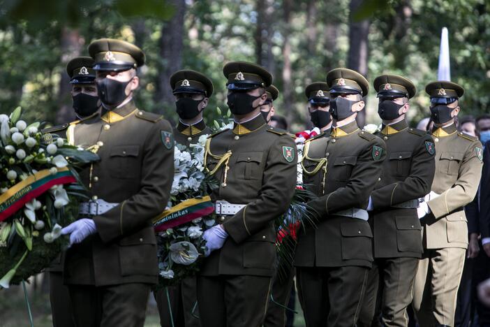 Genocido aukų pagerbimas Panerių memoriale