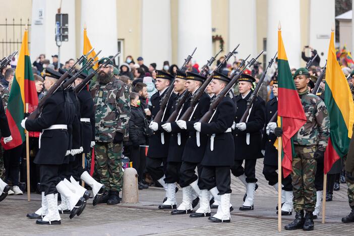 S. Daukanto aikštėje – Baltijos valstybių vėliavų pakėlimo ceremonija