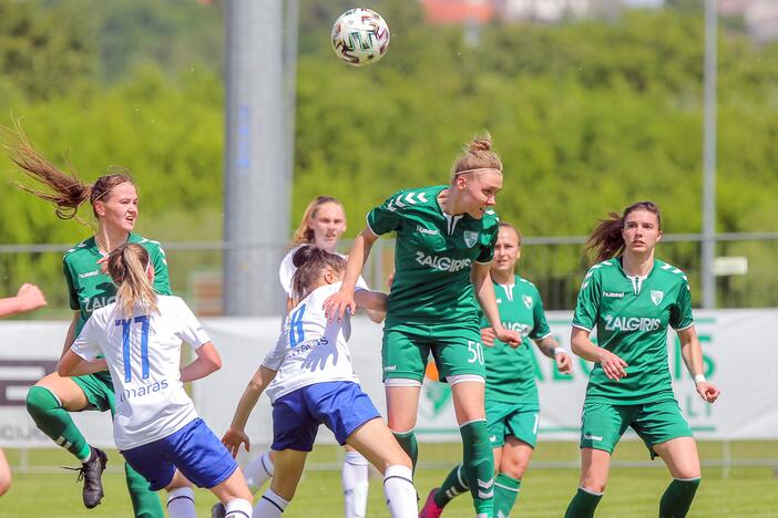 „Kauno Žalgirio“ futbolo akademijos auklėtinės gali papildyti Lietuvos moterų futbolo A lygoje rungtyniaujančią kauniečių komandą.