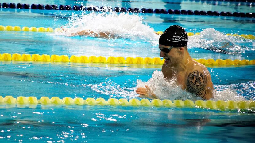 Greitesnis: 100 m plaukimo krūtine finale E.Matakas aplenkė 2018 m. Europos čempioną V.Smirnovą.