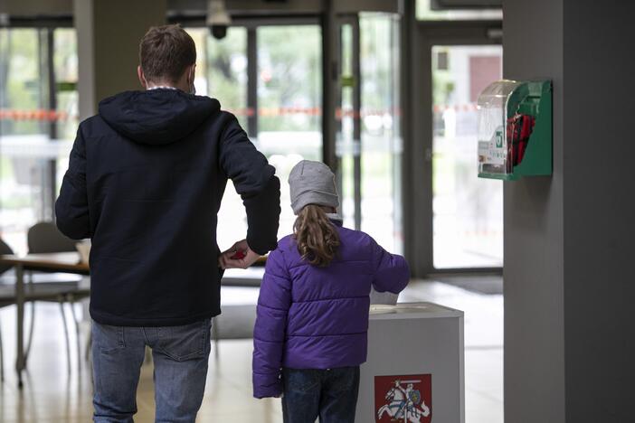 Lietuva renka naują Seimą (balsavimas rinkimų antrajame ture)