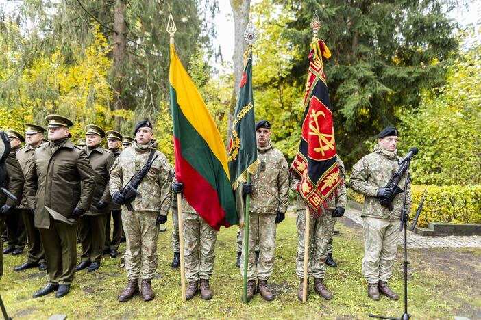 Pulkininko J. Vitkaus-Kazimieraičio laidotuvių ceremonija