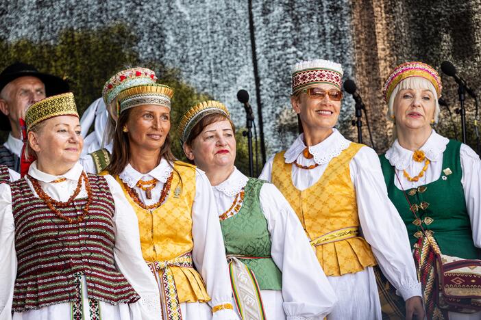 Pasaulio lietuvių bendruomenių ir Lietuvos tautinių bendrijų dienos atidarymas