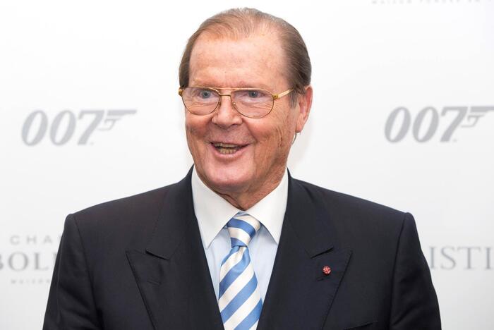 Rogeris Moore'as