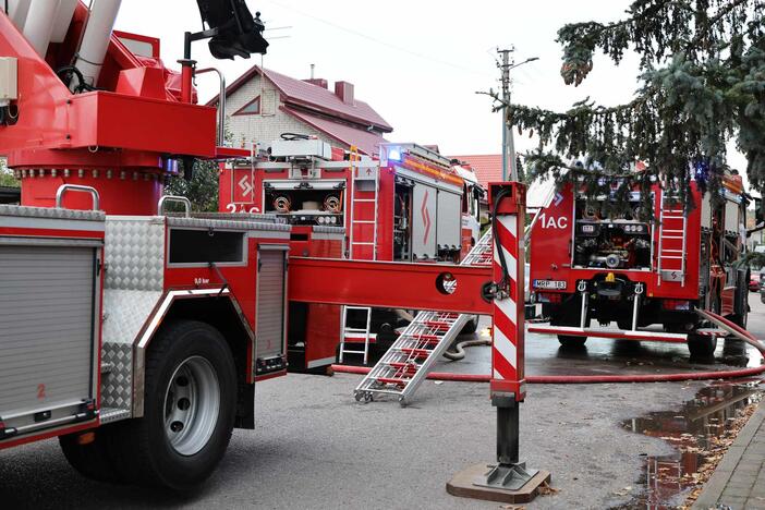 Vilijampolėje degė gyvenamasis namas