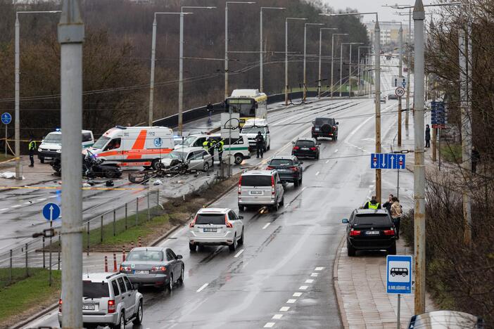 Tragiška avarija Vilniuje ant Valakupių tilto 