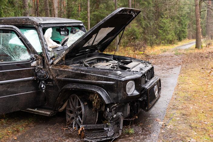 „Mercedes-Benz“ avarija Nemenčinės plente 