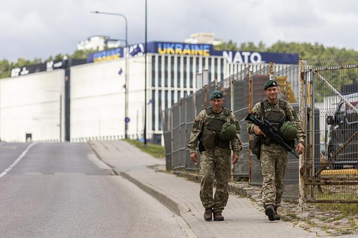 NATO viršūnių susitikimas: Vilniaus gatvėse patruliuoja kariai