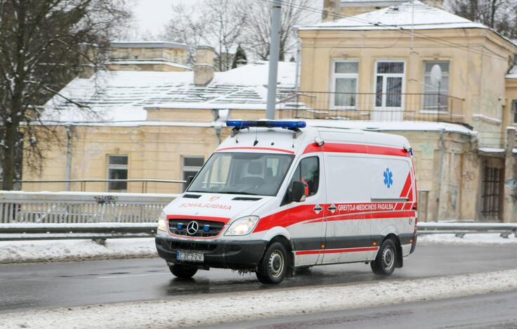 Per avariją nukentėjo dviratį vedęs girtas panevėžietis