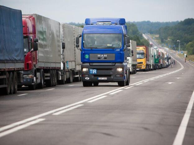 Situacija: Lenkija mūsų šalies vežėjams žada aibę nuolaidų – tarp jų ir mokesčių lengvatas.