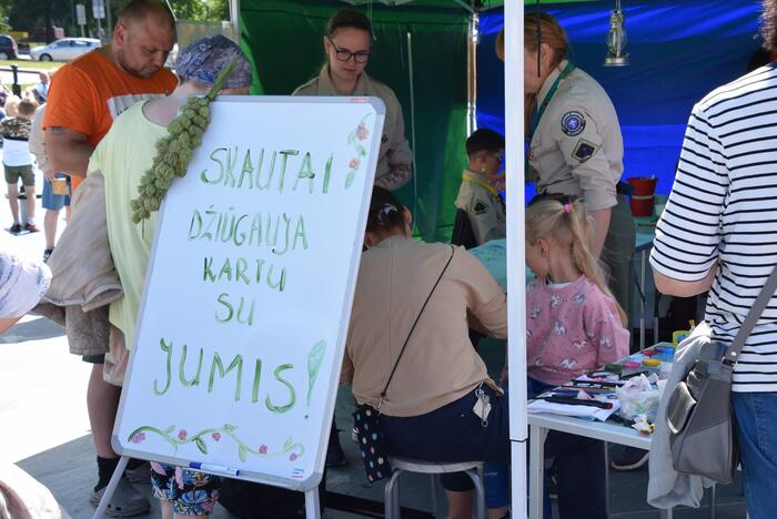 Šeimos ir bendruomeniškumo šventė „Pas ką mes eisime?“