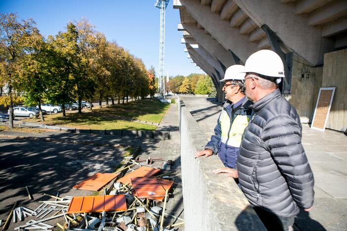 Darbo inspekcijos vizitas rekonstruojamame Kauno stadione