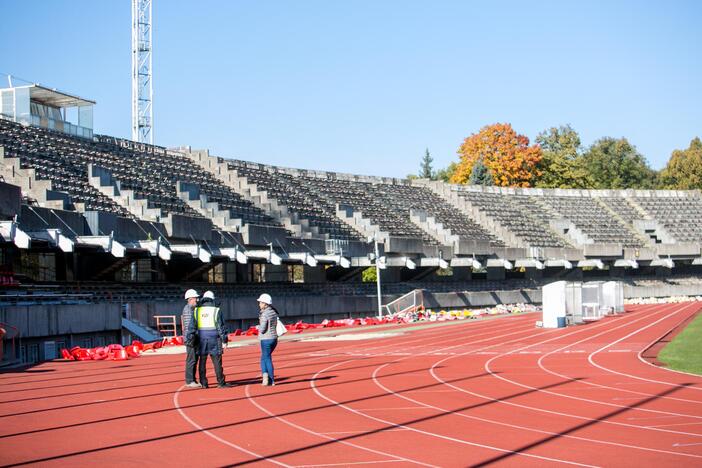 Darbo inspekcijos vizitas rekonstruojamame Kauno stadione