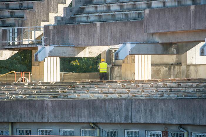 Darbo inspekcijos vizitas rekonstruojamame Kauno stadione