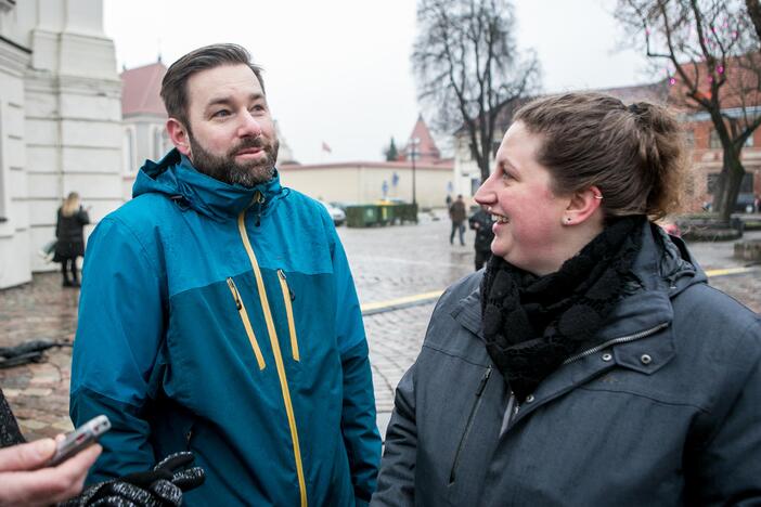 Kauniečiai ir miesto svečiai aplankė kosminę kalėdų eglę