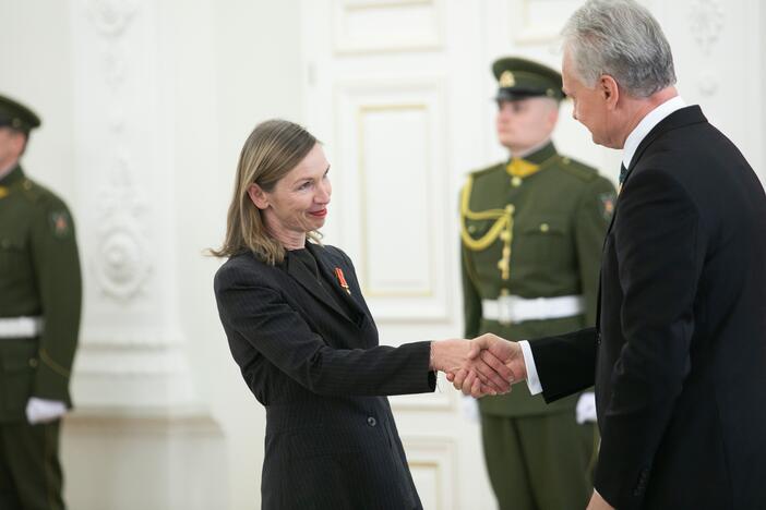 Valstybės apdovanojimų įteikimo ceremonija Lietuvos Prezidento rūmuose